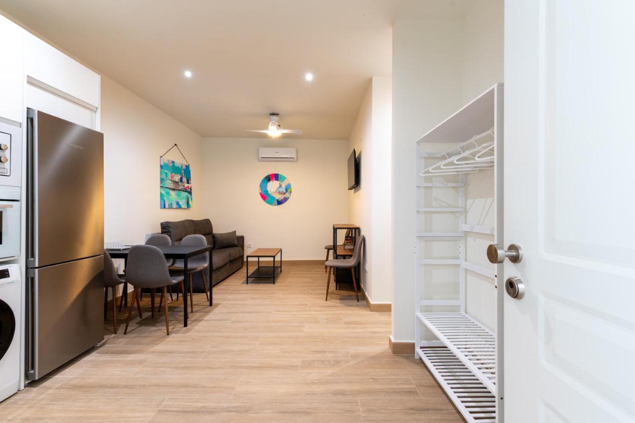 Apartamentos Cervantes 17 Siviglia Esterno foto
