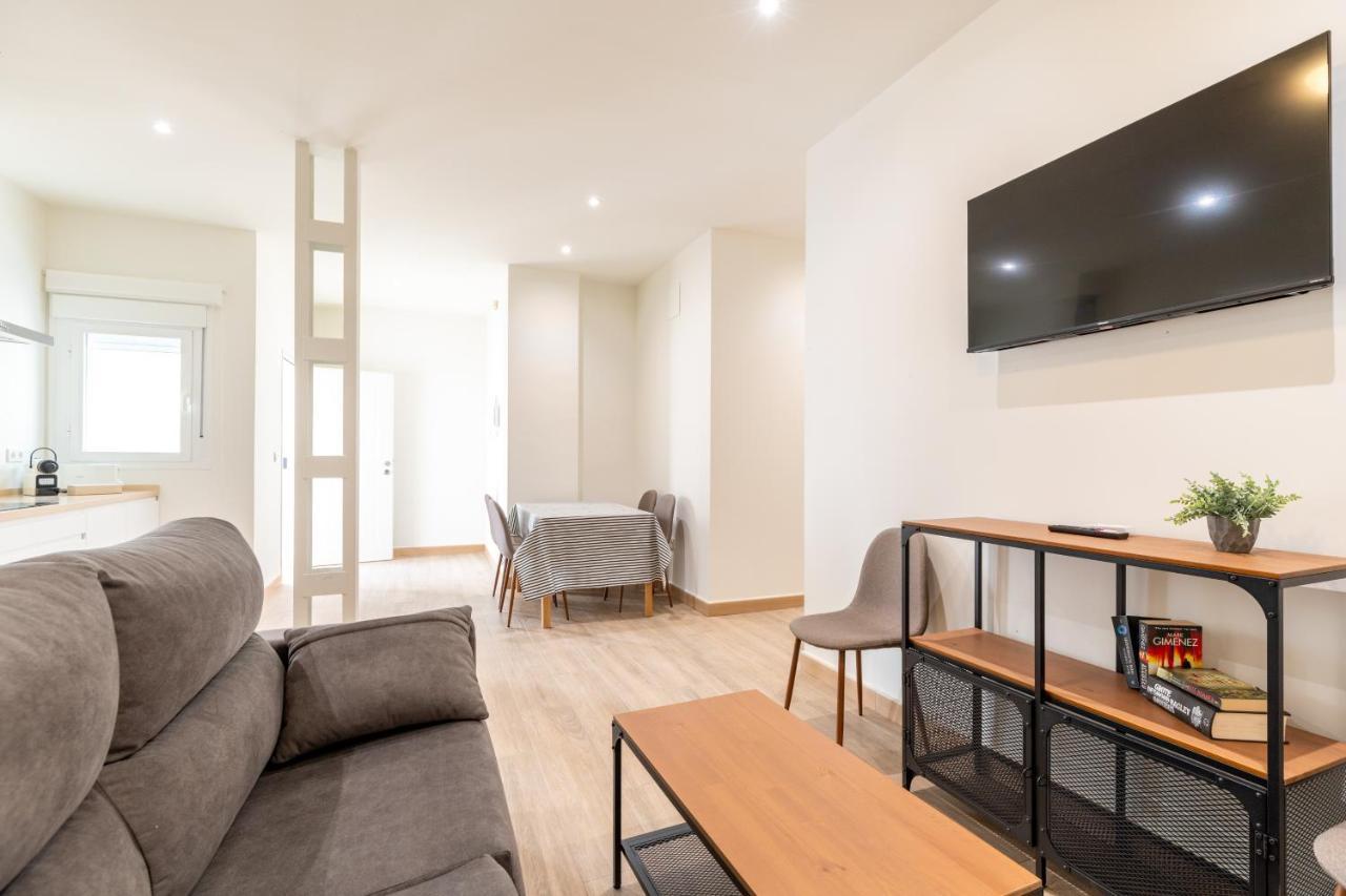 Apartamentos Cervantes 17 Siviglia Esterno foto