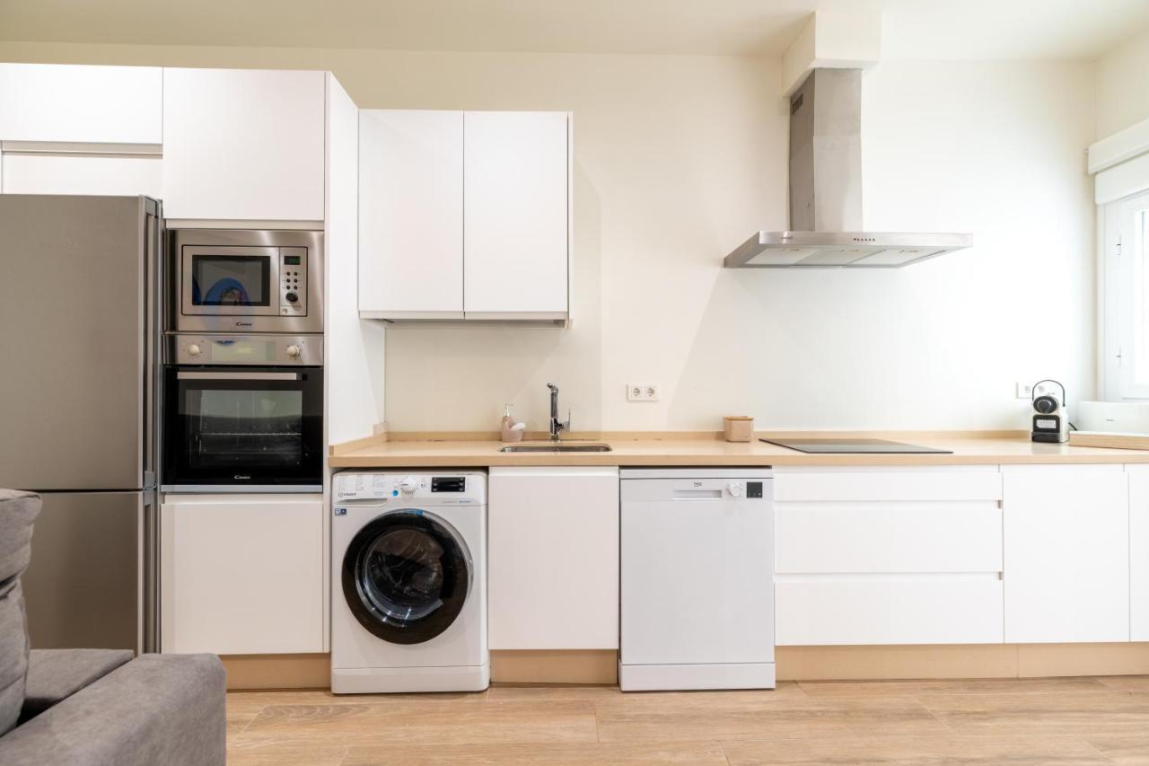 Apartamentos Cervantes 17 Siviglia Esterno foto