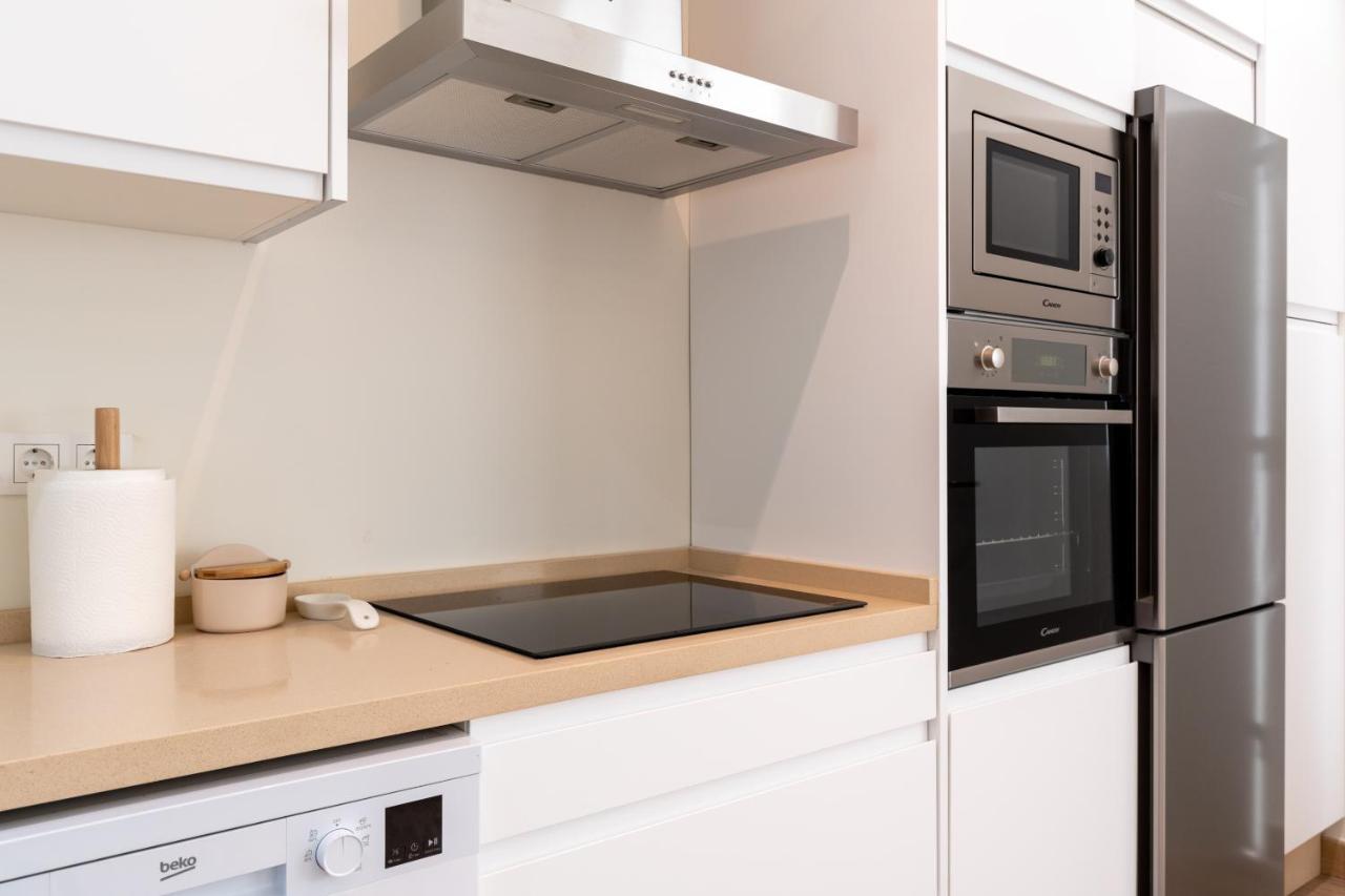 Apartamentos Cervantes 17 Siviglia Esterno foto
