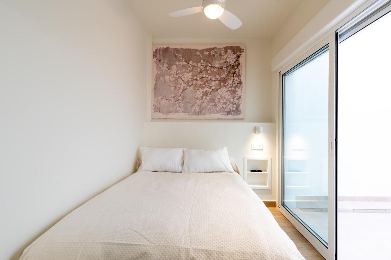 Apartamentos Cervantes 17 Siviglia Esterno foto